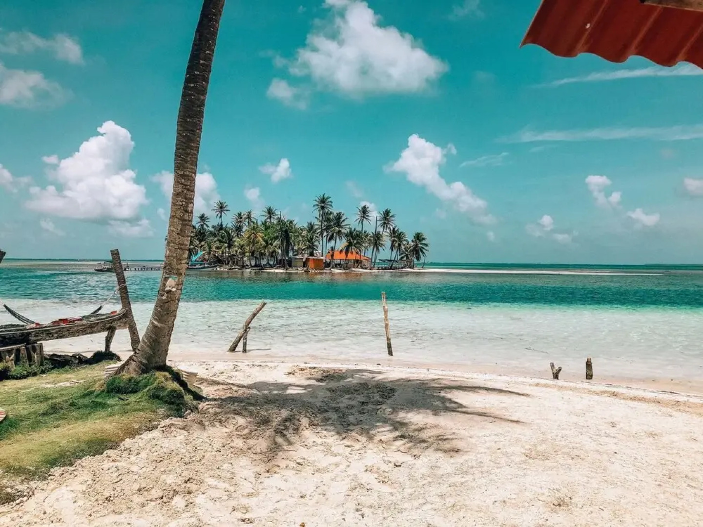 Private Over-the-Water Cabin in San Blas including Meals