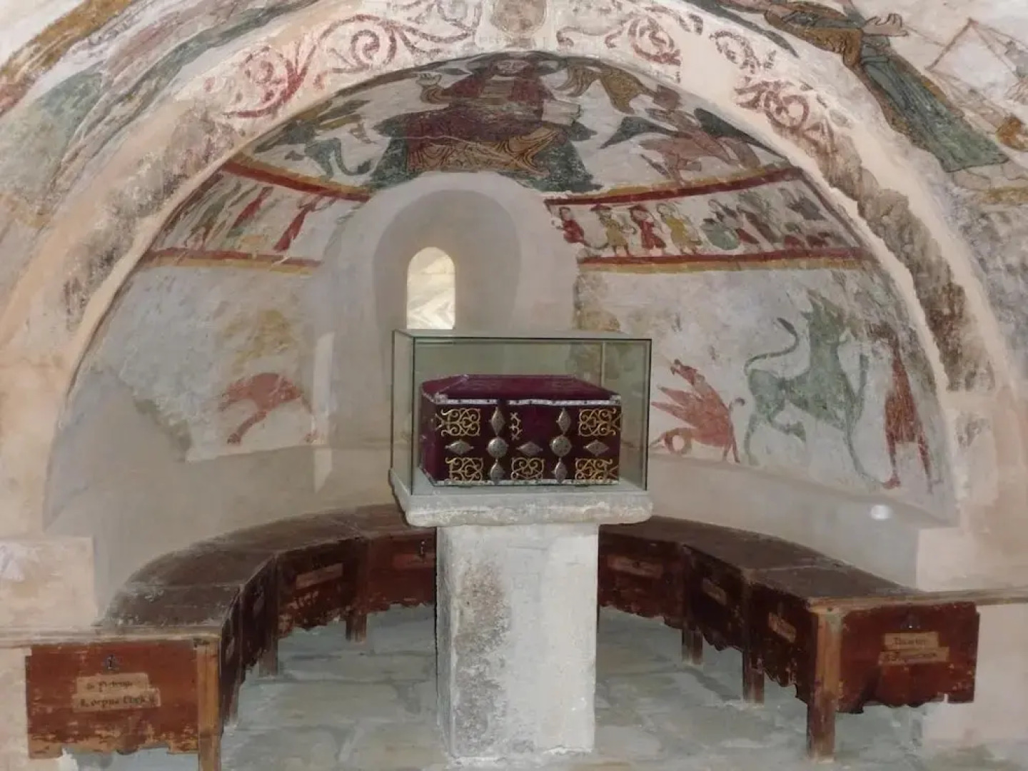 Bodegas de Arnés - Adults Only