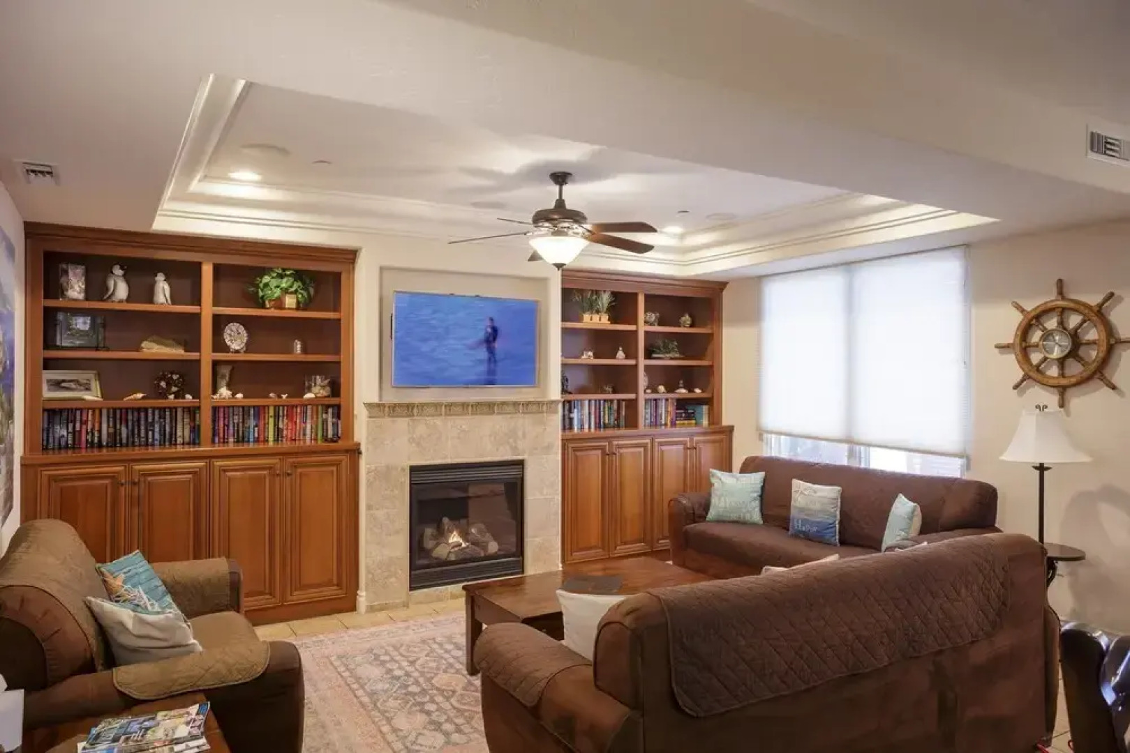 Valentina #401 3 Bedroom Condo by RedAwning