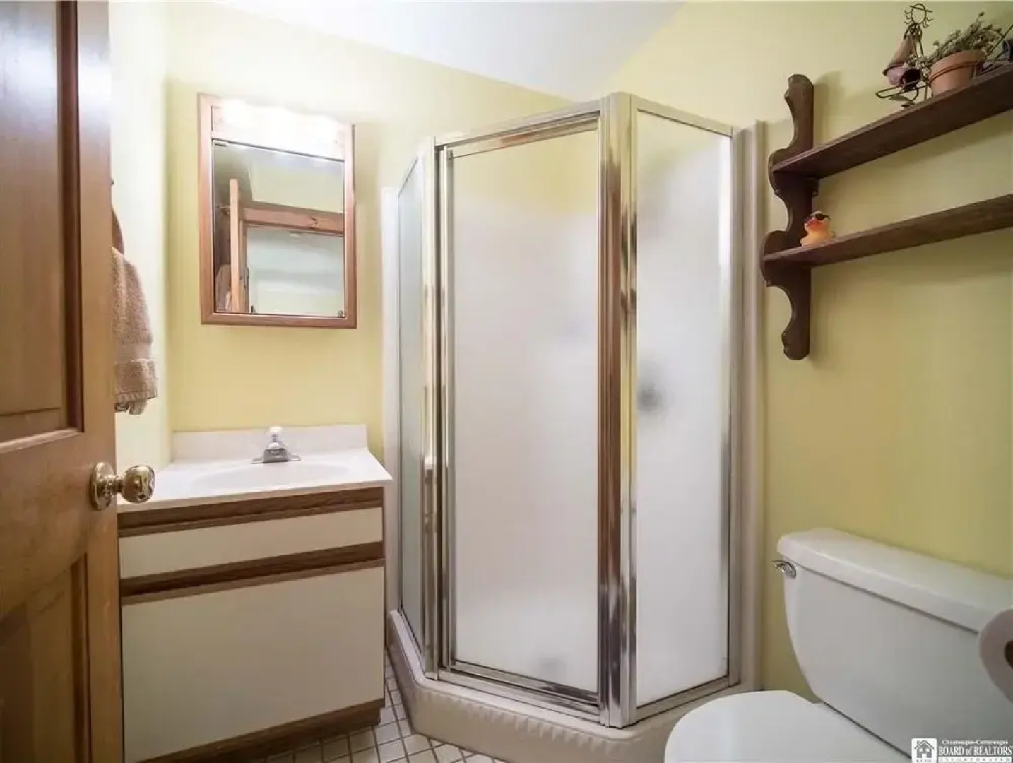 Garden Grove 2 Bedroom Home by RedAwning