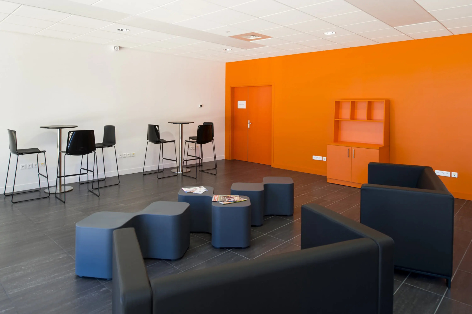 Adonis Dijon Maison Internationale