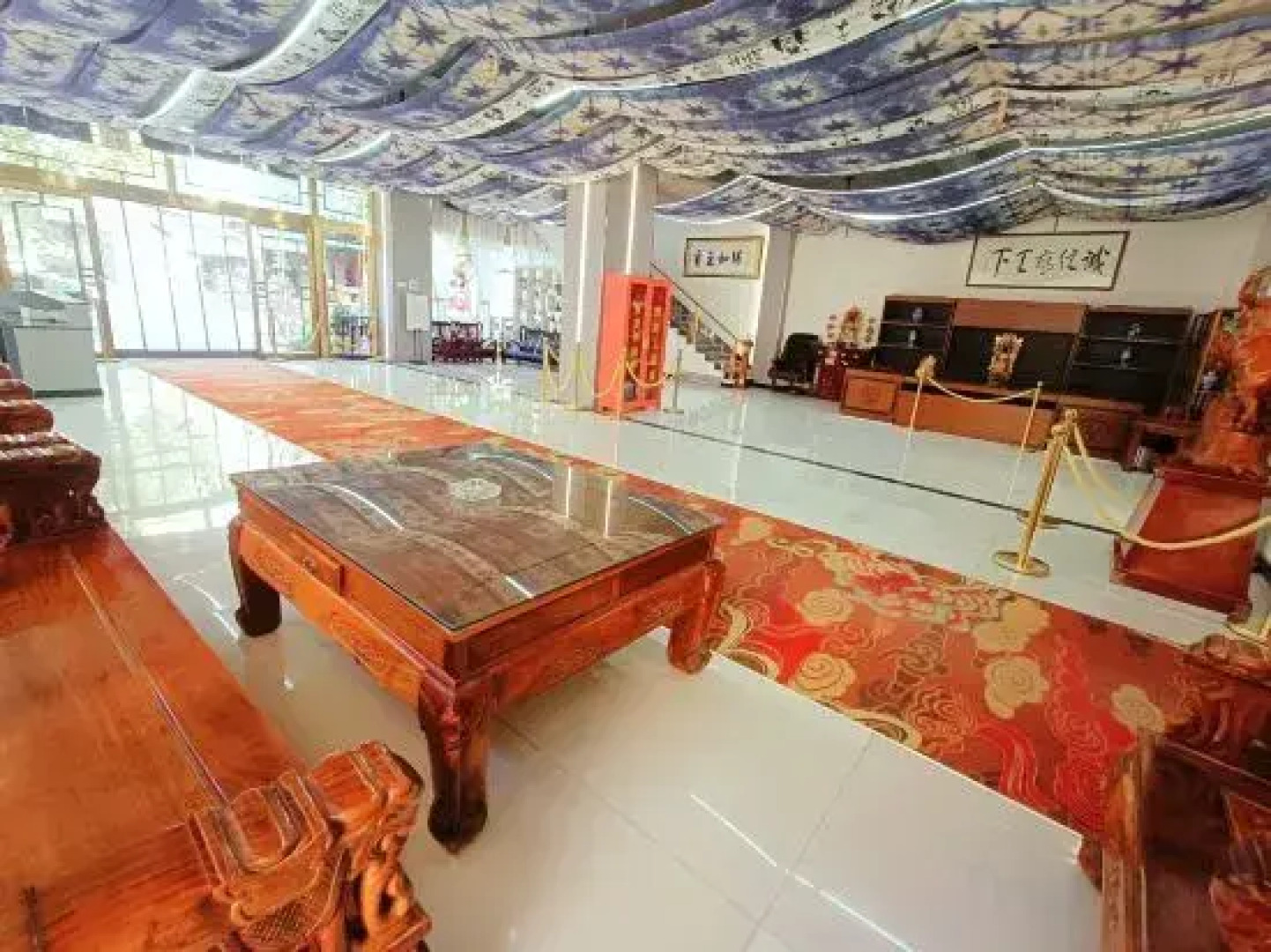 Fuping Xiangsheng Business Hotel