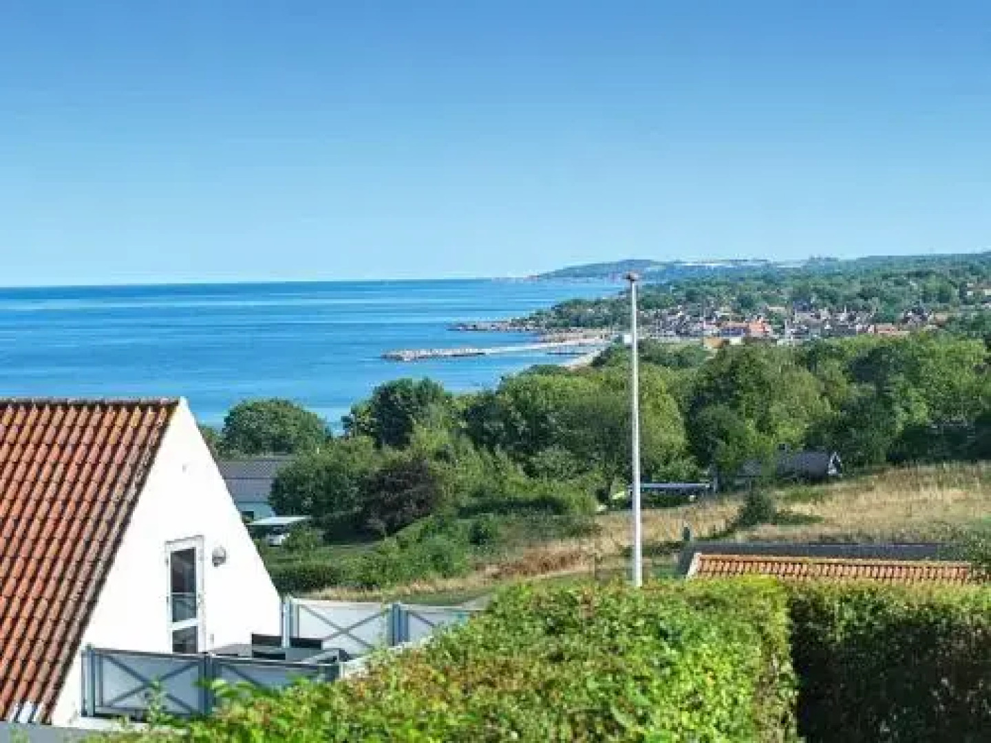 Three-Bedroom Holiday home in Allinge 3