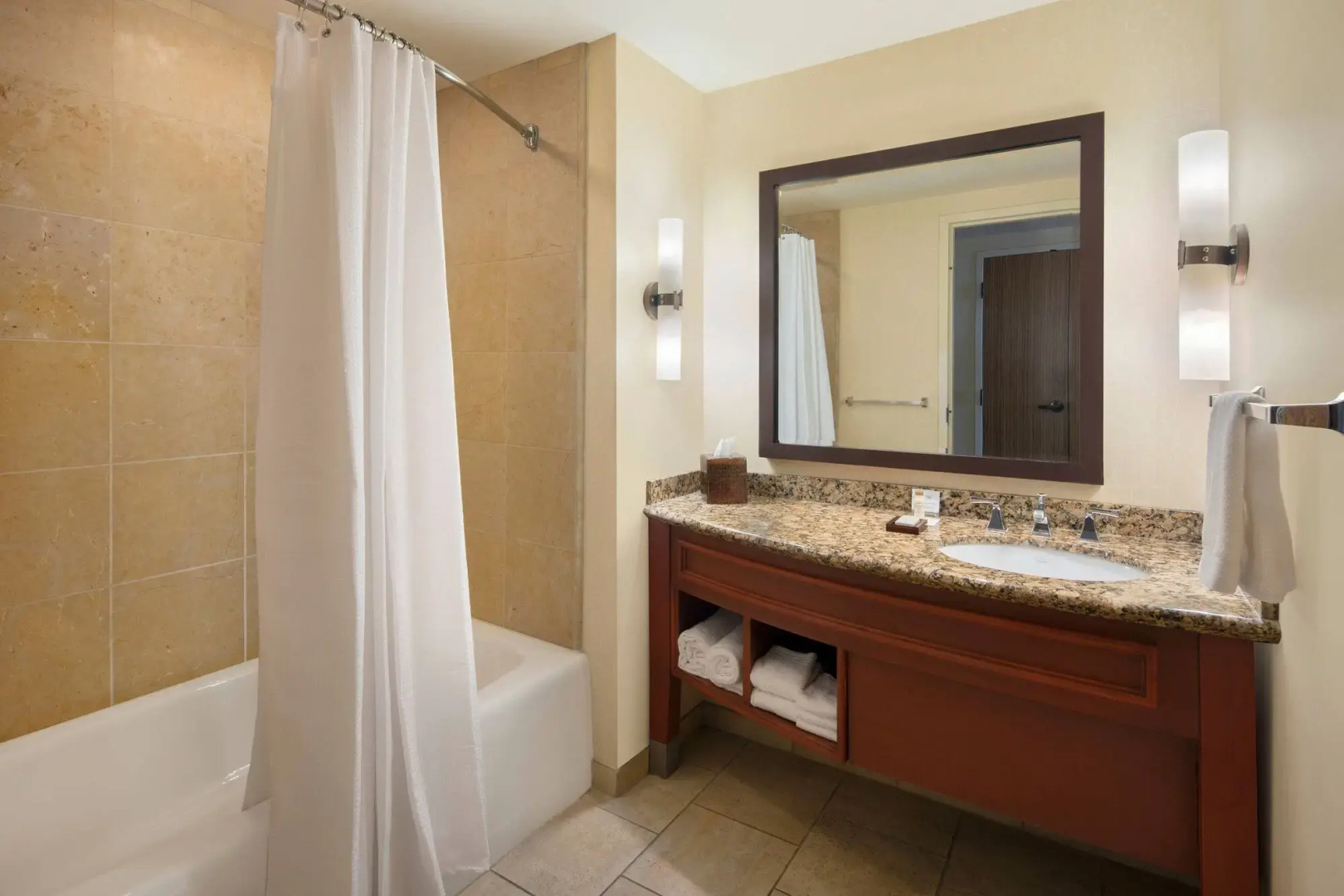 Renaissance® Phoenix Glendale Hotel & Conference Center