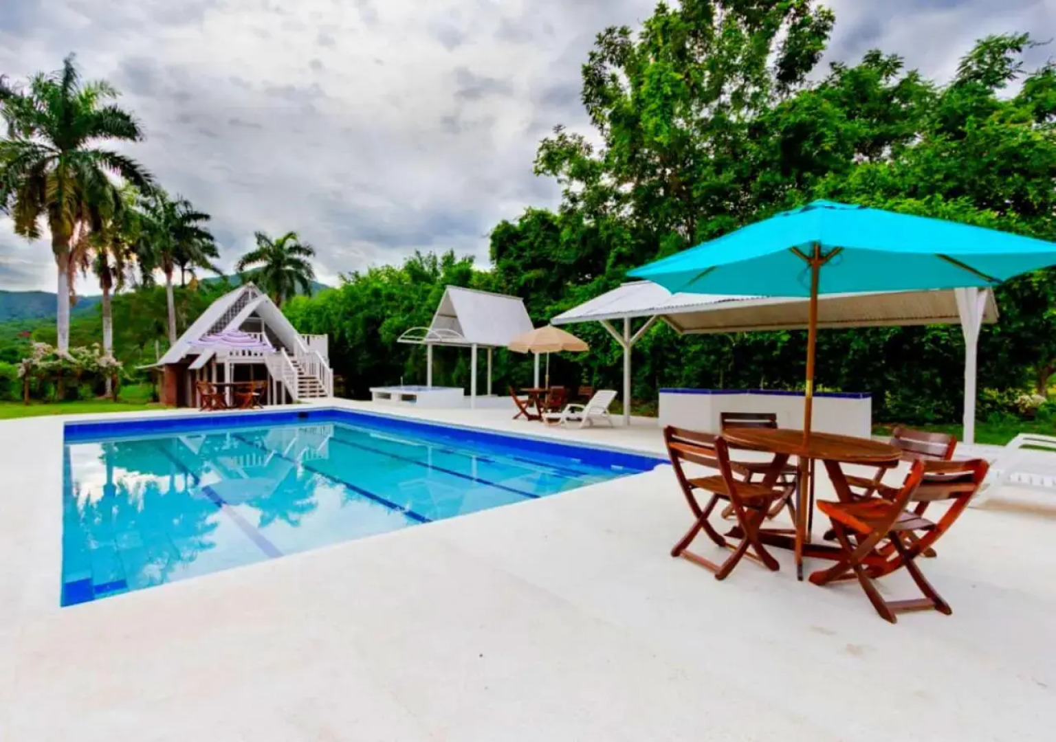 Casa Quinta Campestre Piscina Privada Apulo cerca a Anapoima