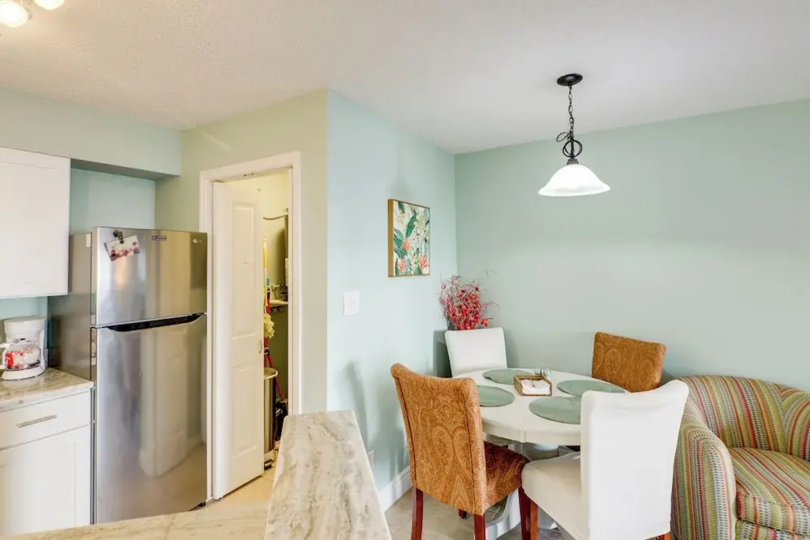 Walk to Beach: 1st-floor Unit w/ Pool in Melbourne