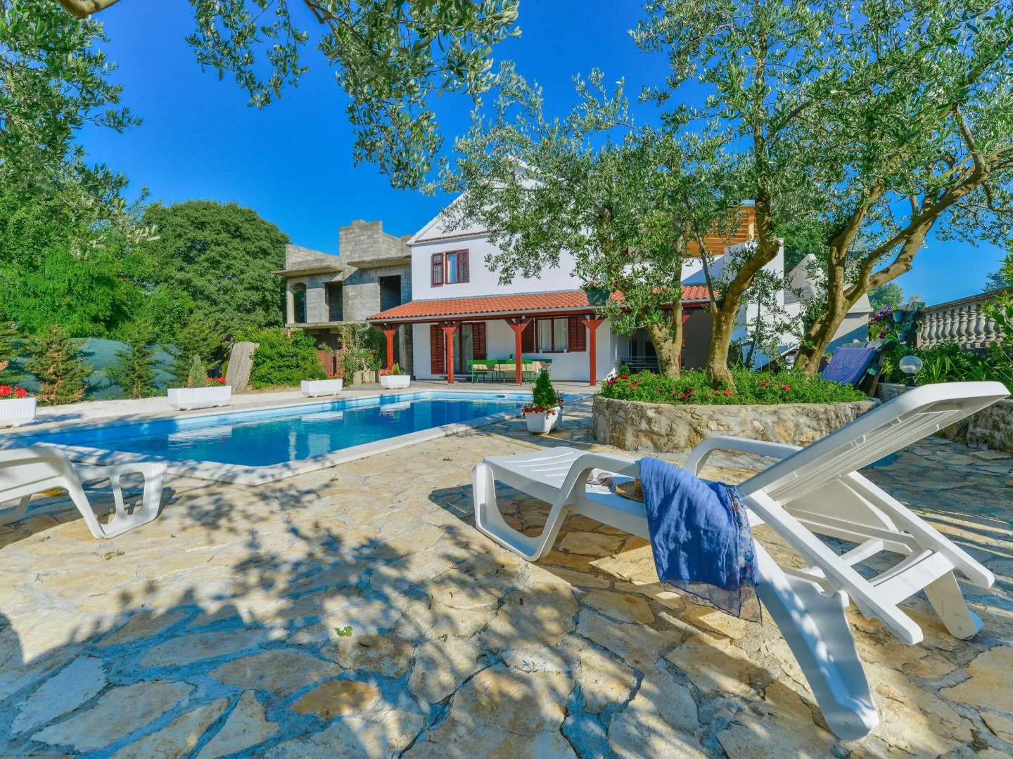 Holiday Home With Private Pool and spa