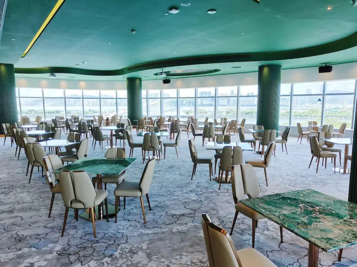 YOHO Treasure Island Hotel