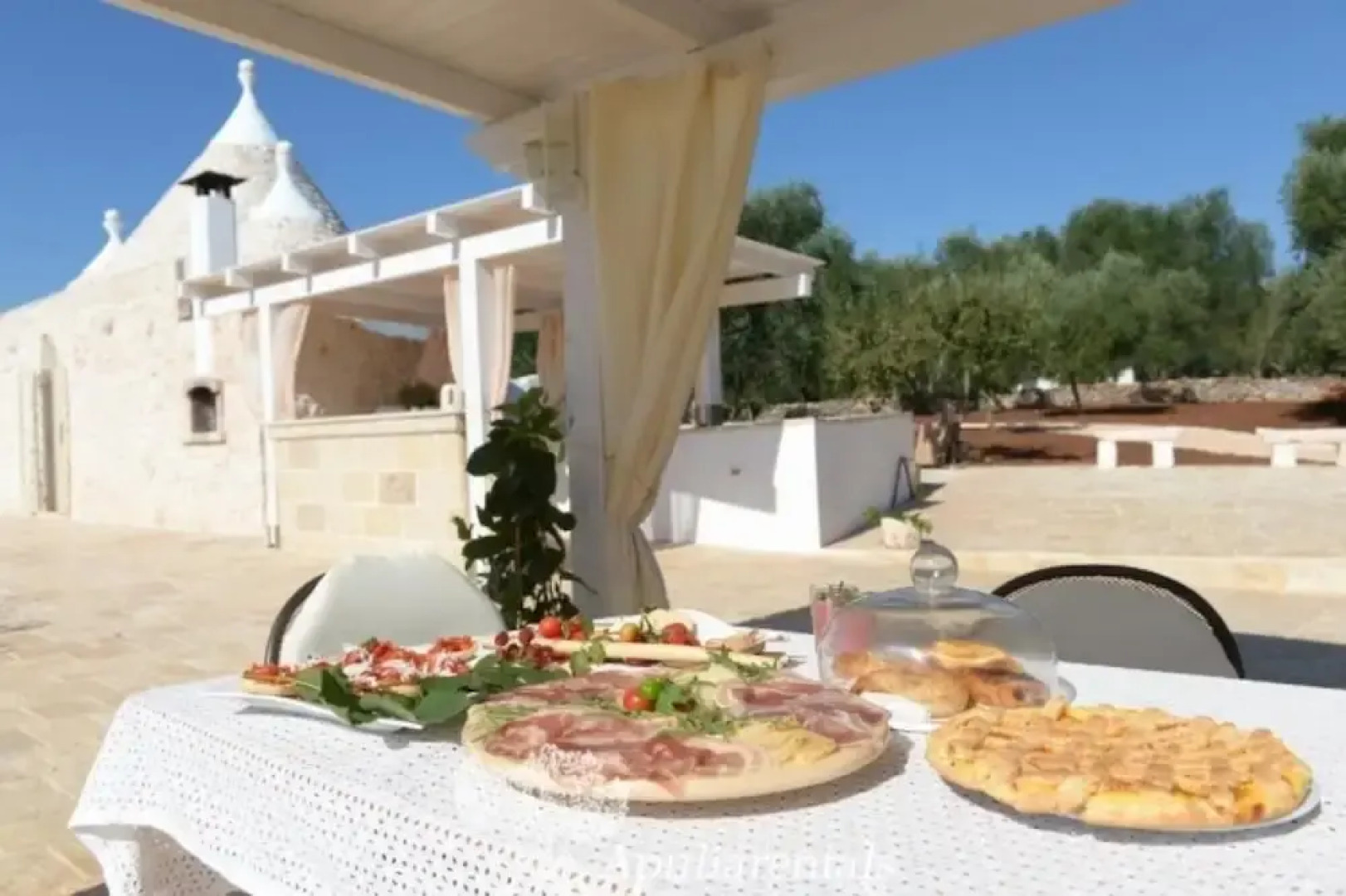 Trullo Mil With Private Pool by Apuliarentals