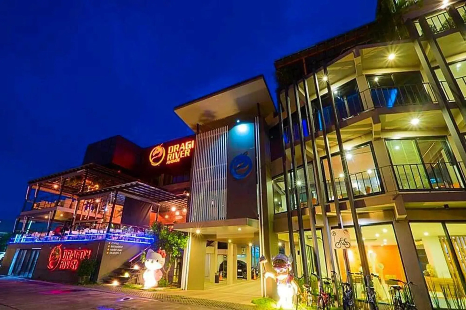 Dragon River Avenue Hotel