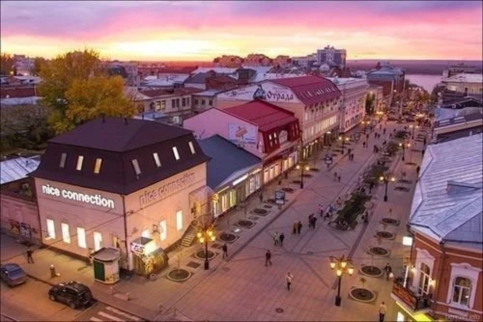 Gostiny Dvor na Nikolaevskoy