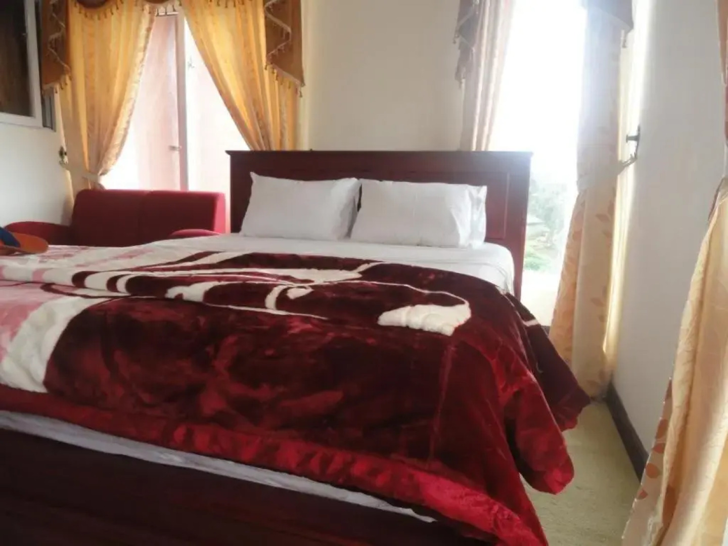 City Apartment (Serviced Apartment)