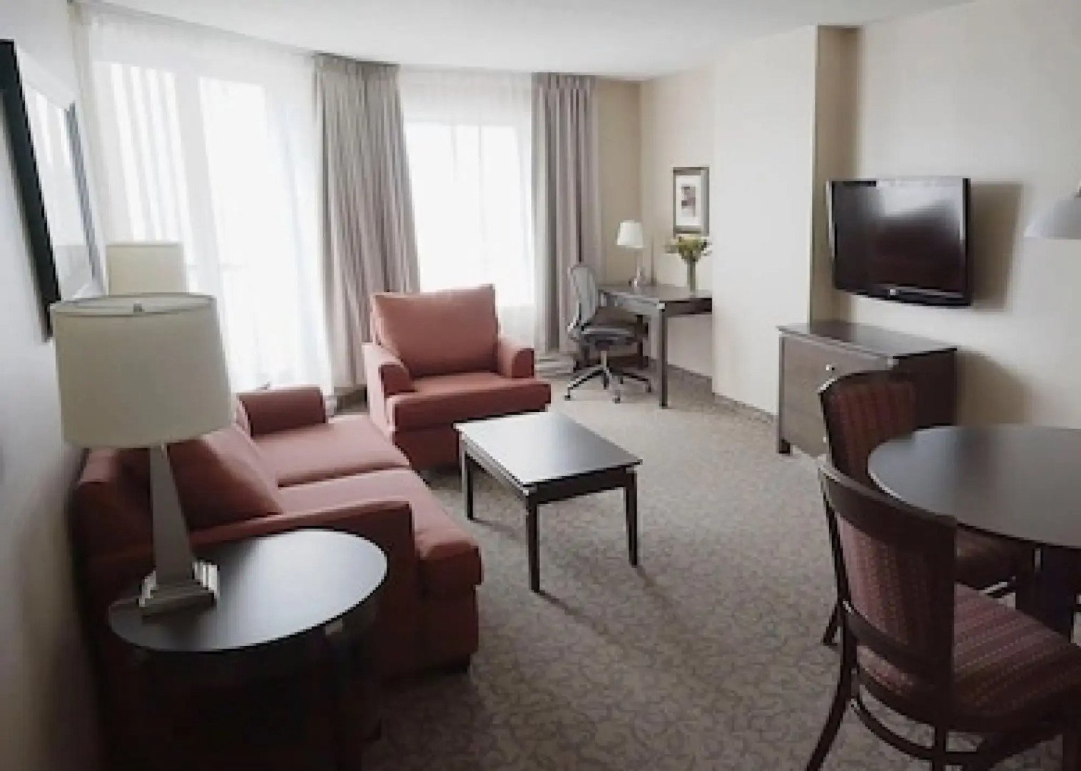 Les Suites Hotel Ottawa