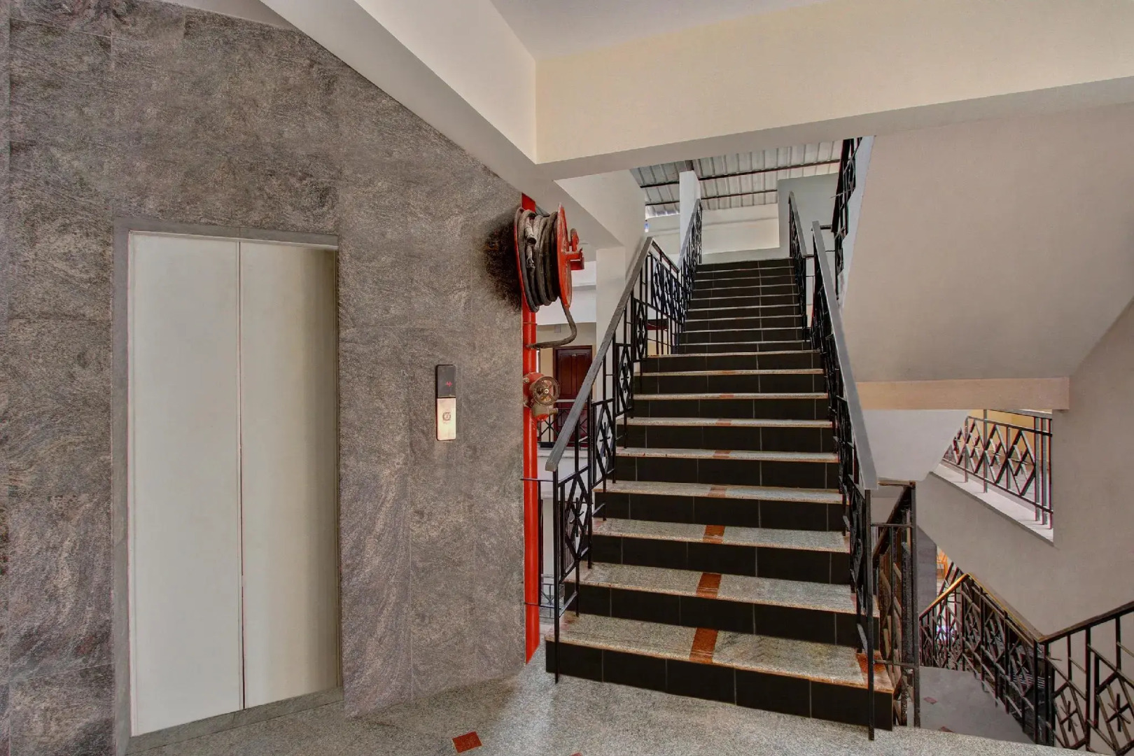 OYO 24301 Century Park