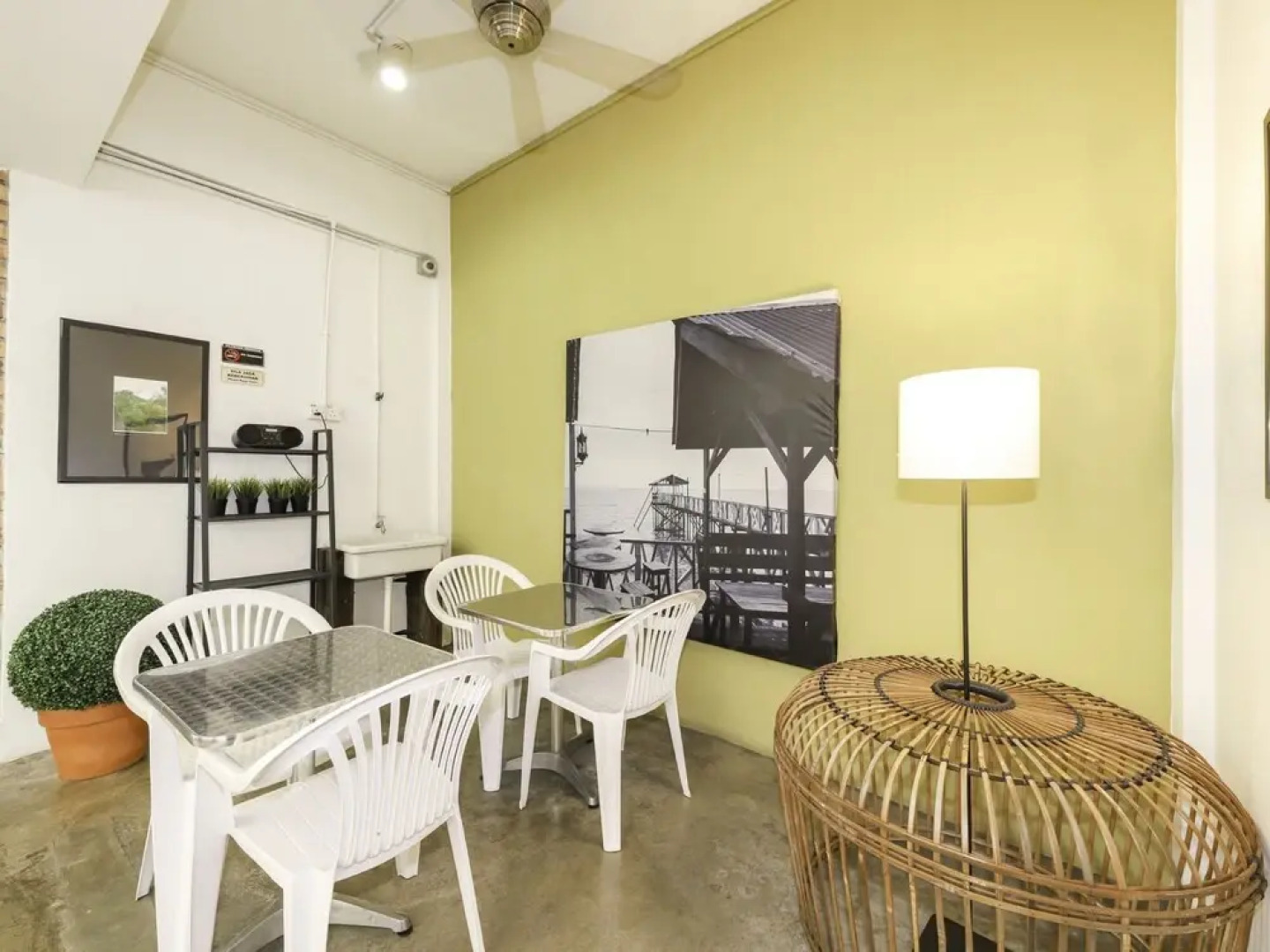 OYO 696 Bata Merah Boutique Hotel