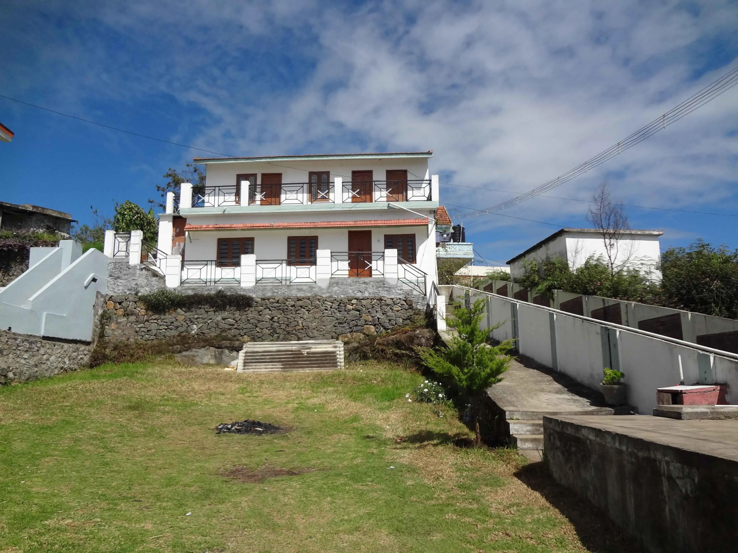 Royale Holidays Hotel