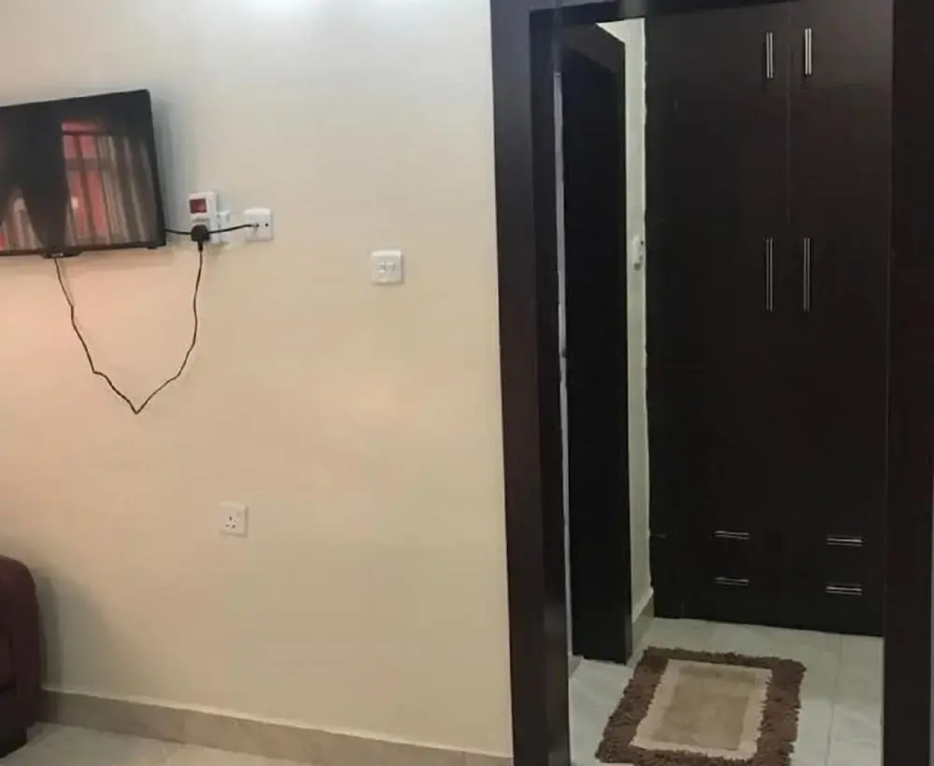 Jim-Eddy Suites