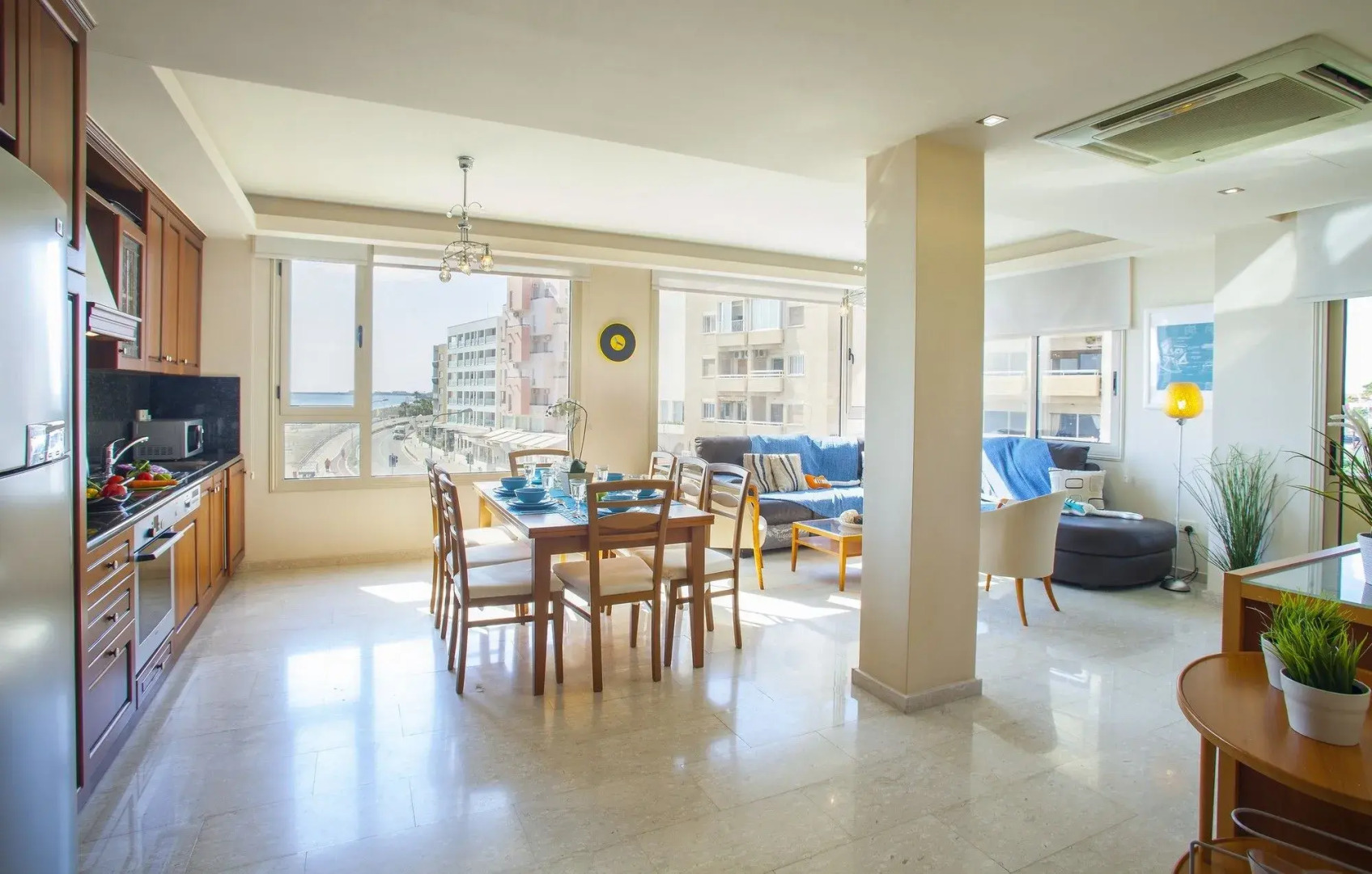 Mackenzie Eftyhia Suite