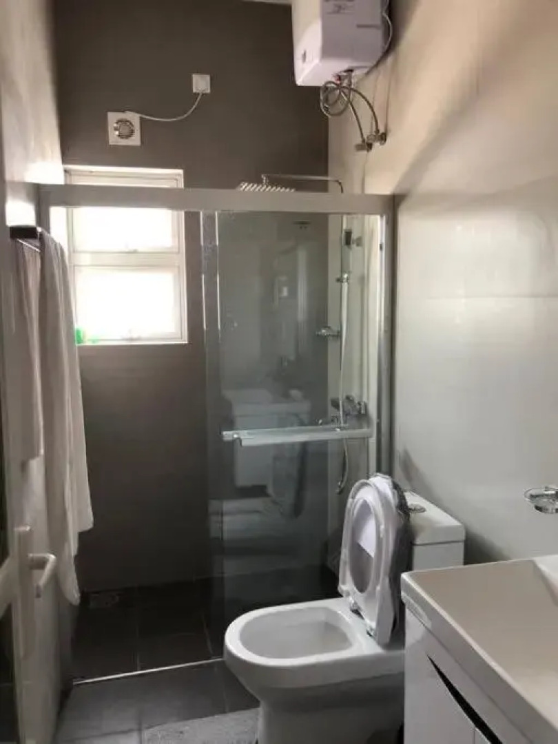 Modern luxury Condo,3 bedroom and 3 bathrooms