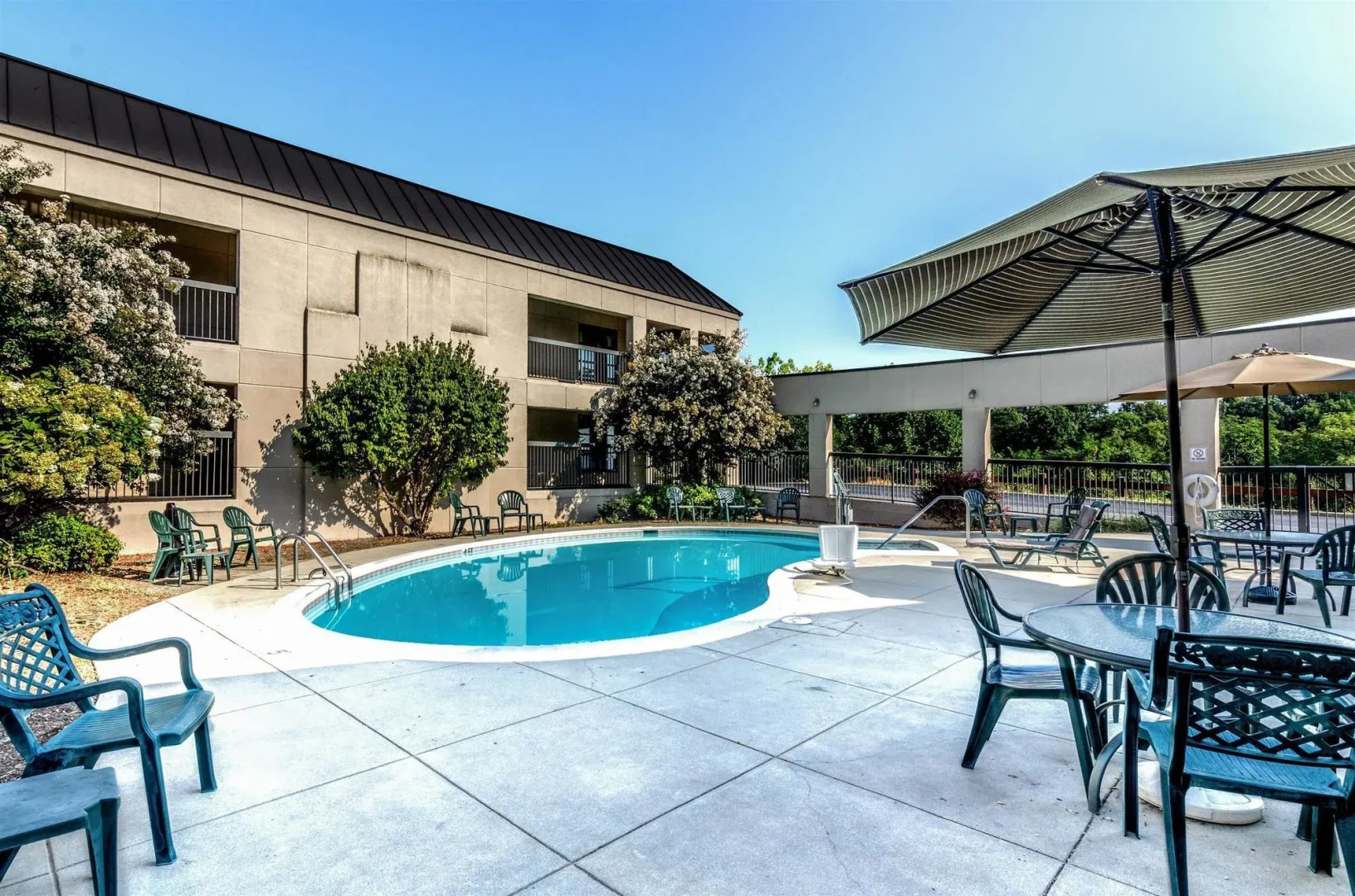 Travelodge by Wyndham Roanoke