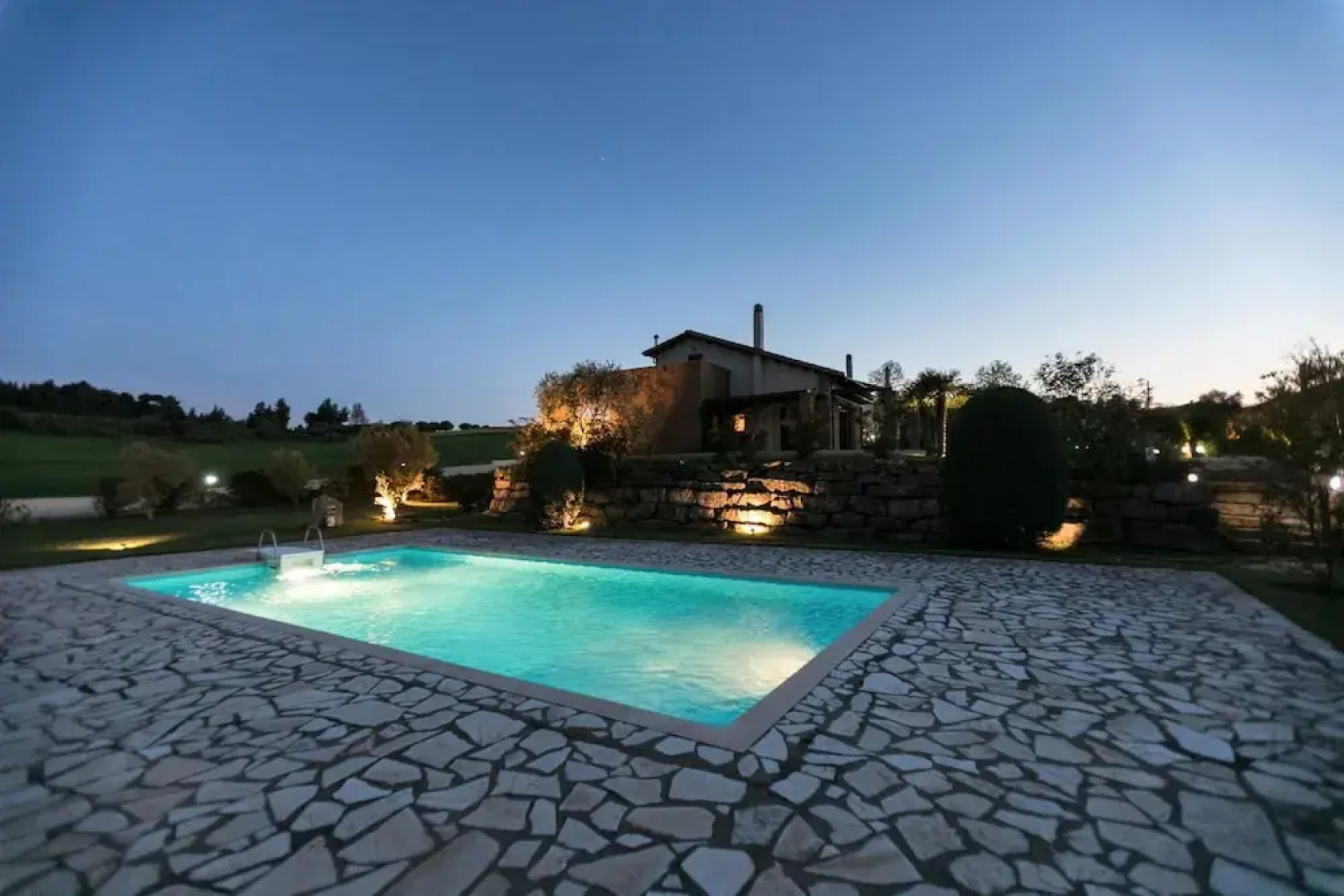 Inuit I Luxury Pool Villa