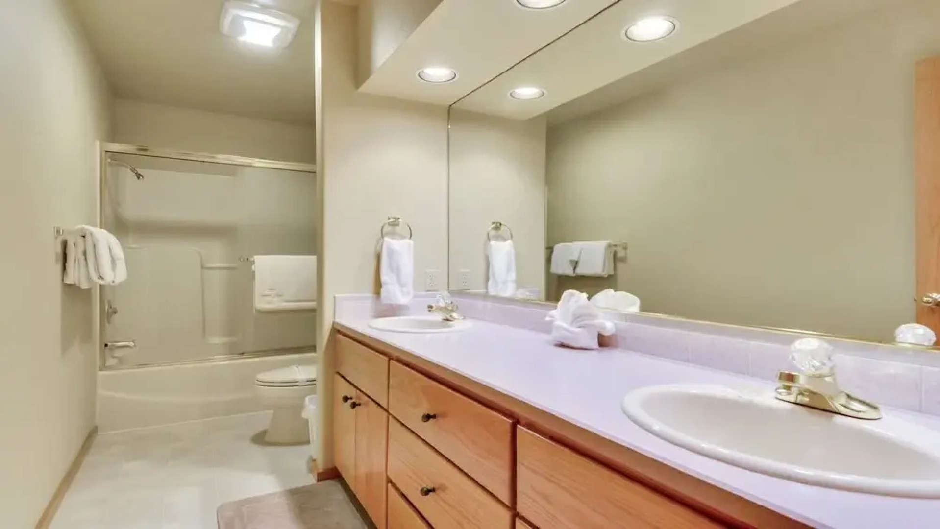 Bunker 26 Holiday Home