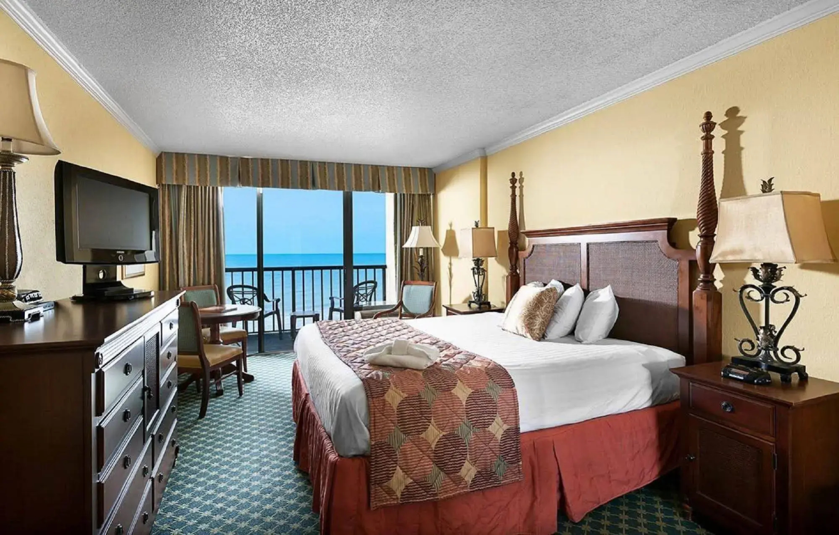 Sea Crest Oceanfront Resort