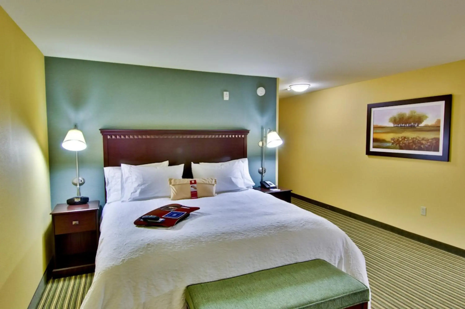Hampton Inn & Suites Moreno Valley