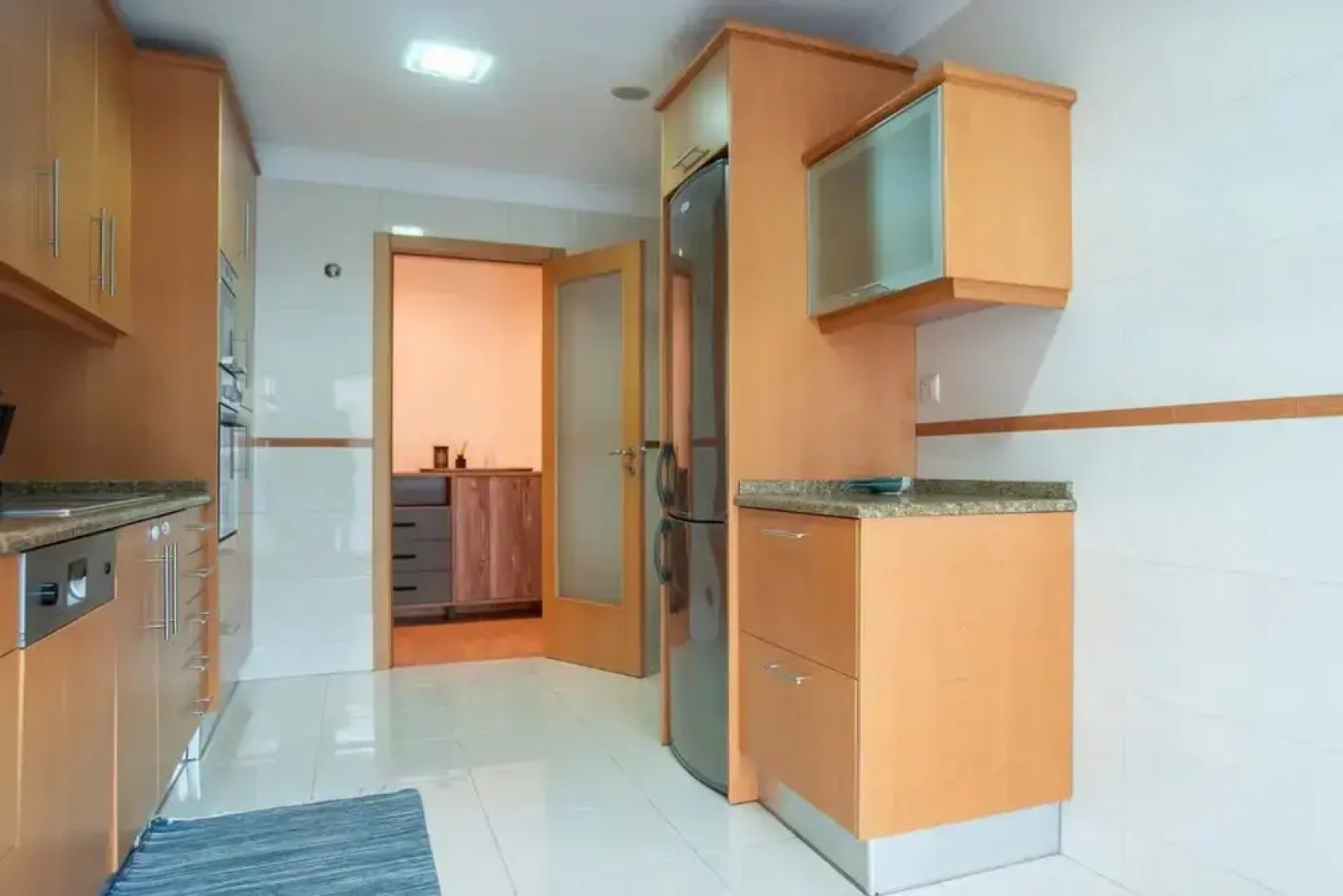 Modern 2-bedroom Flat in Odivelas