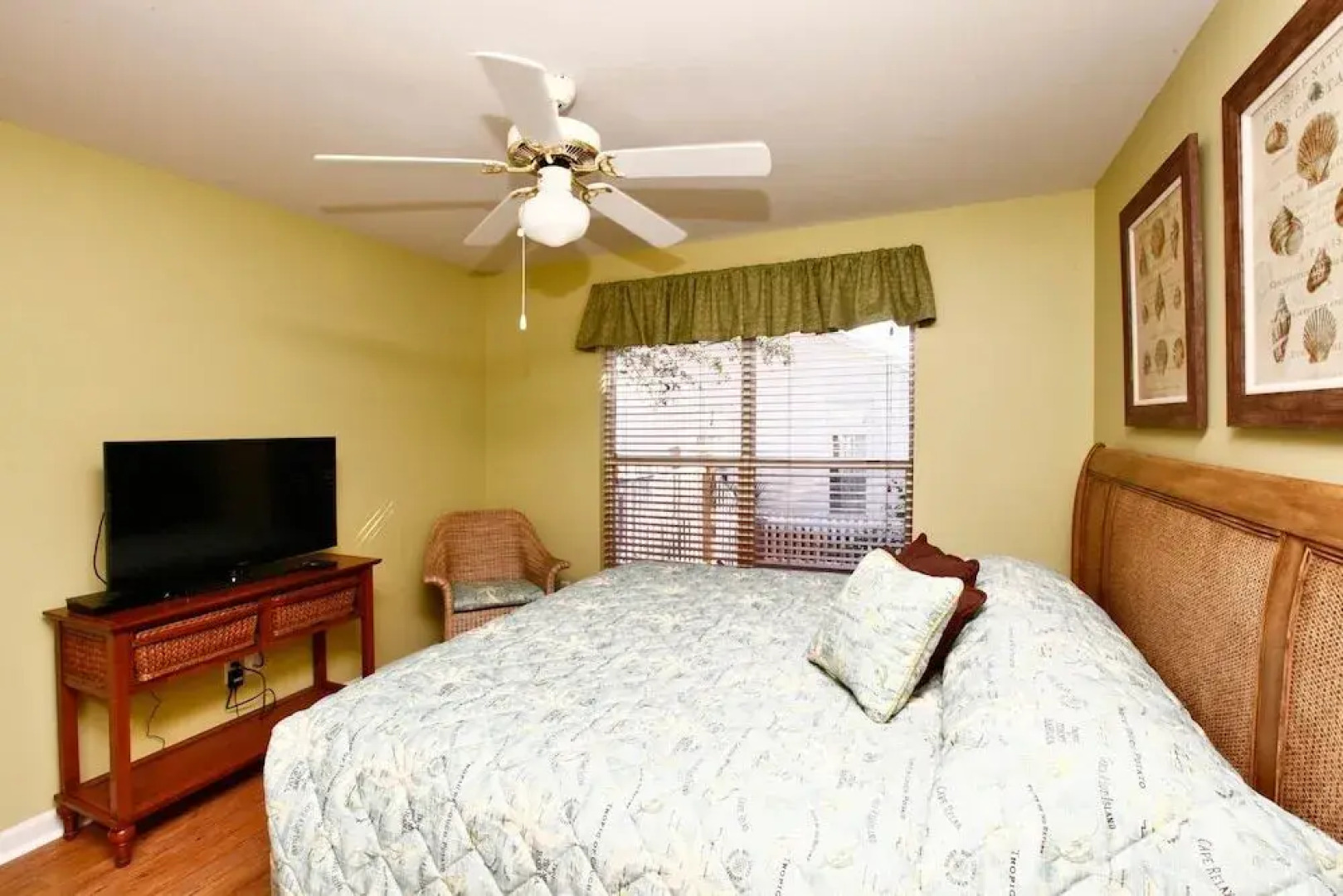 Crystal Beach Home by Panhandle Getaways