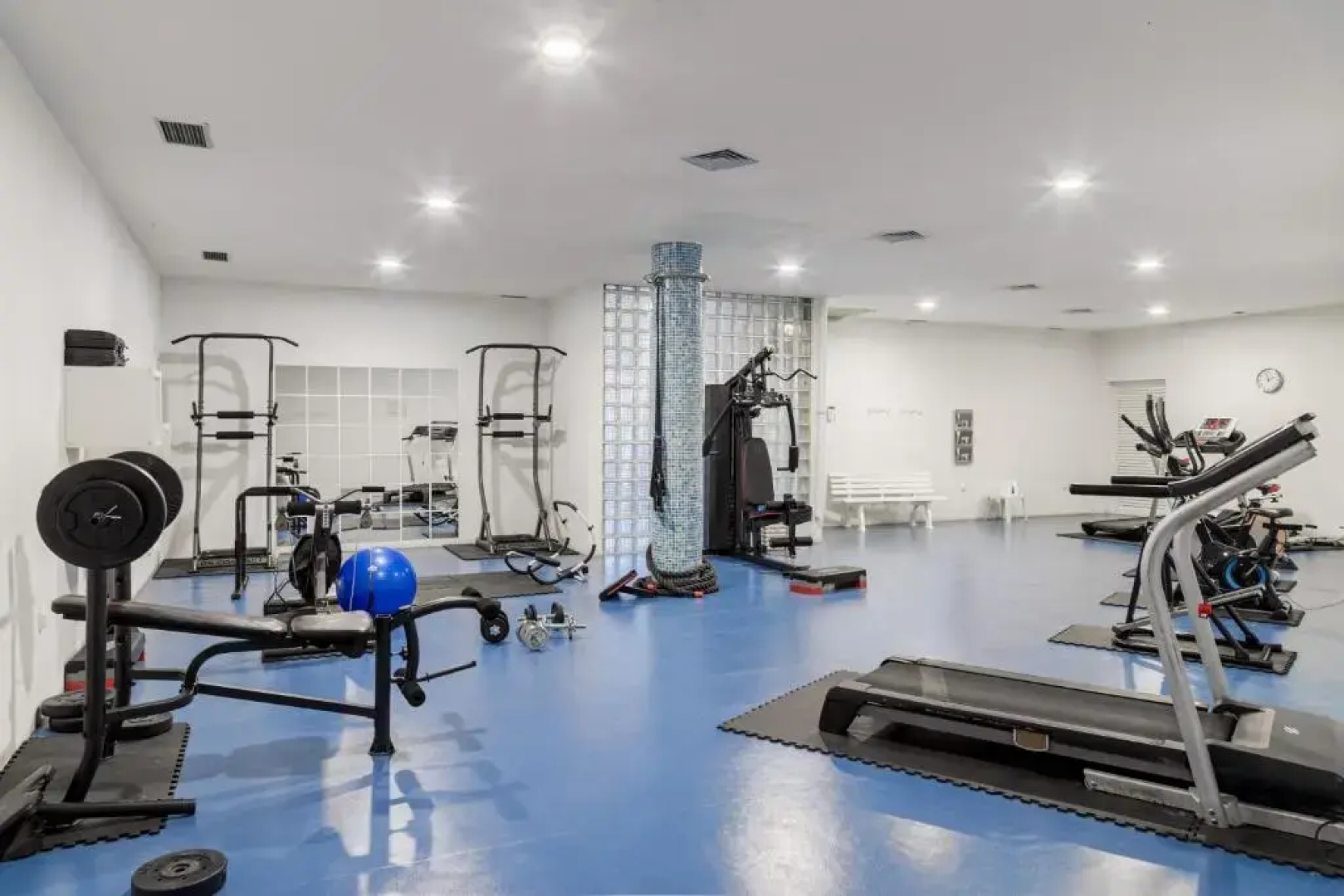 Altido Stunning Ericeira Flat W/2 Shared Pools & Gym