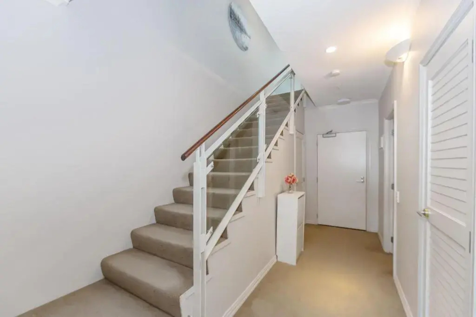 Luxury 3Br, 1.5 Bath Penthouse With Fabulous Views