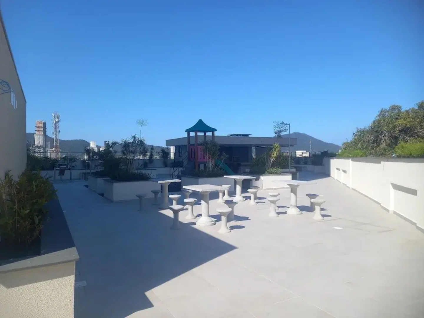 Horizonte Infinito Skyline Comfort Club