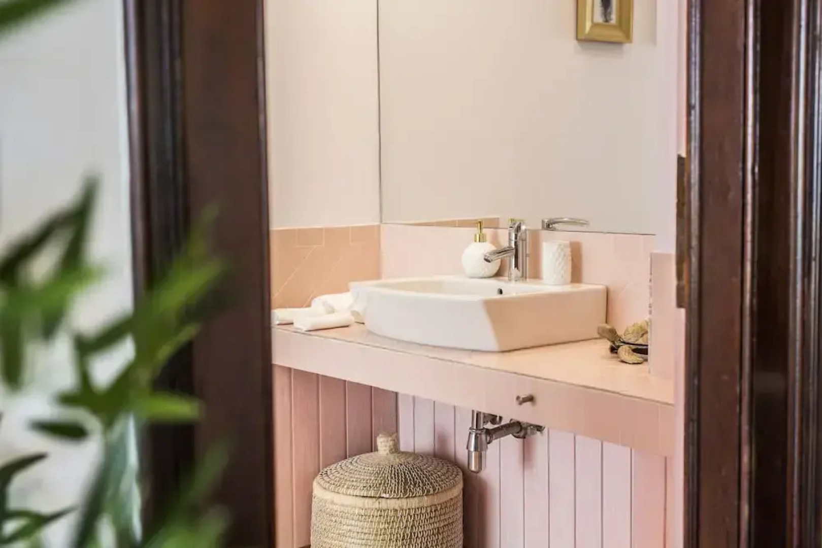 Seafront Manor by Cadenzalux