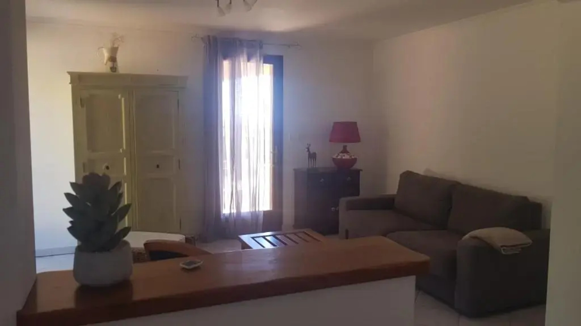 Bas de Villa chez Mr.Girolami Dominique