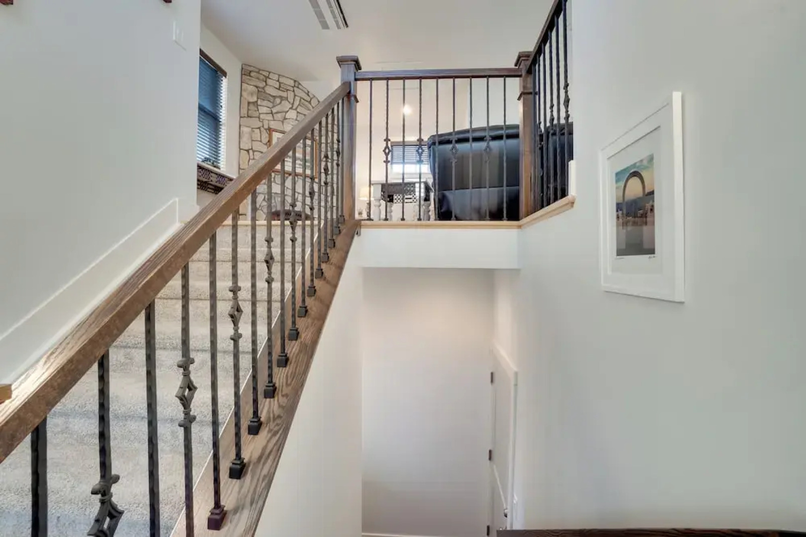 2 Mi to Town: Castle Rock Retreat w/ Fireplace!