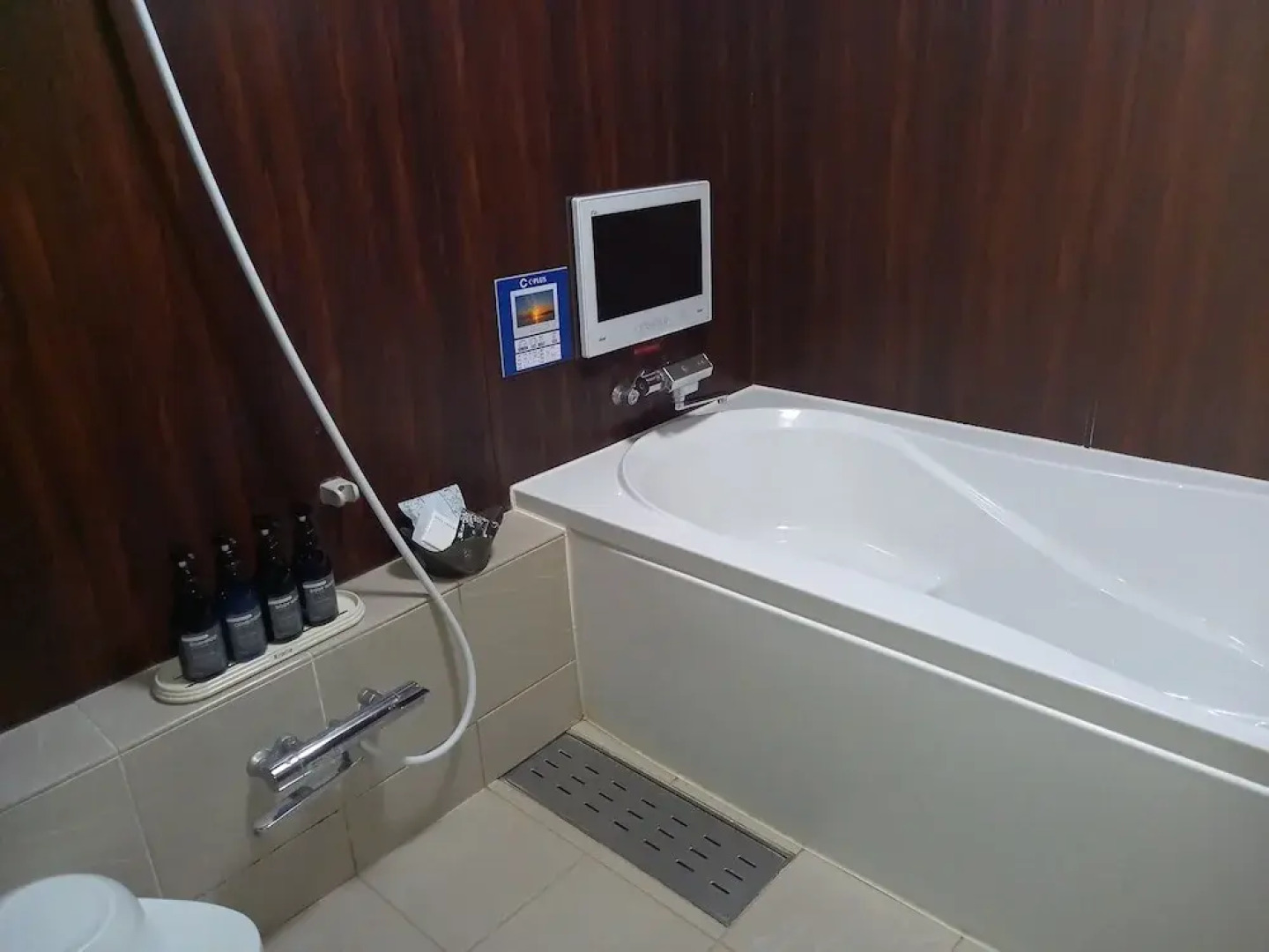 HOTEL C-PLUS - Adults Only