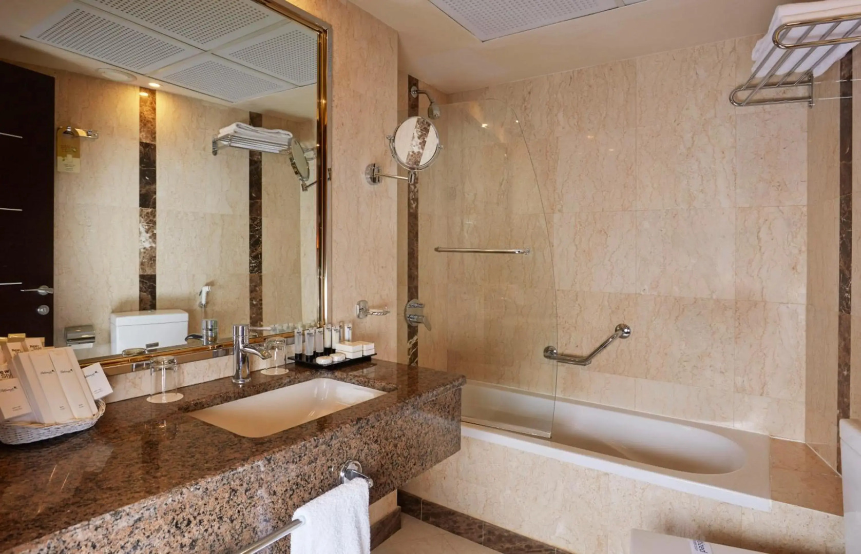 Отель Maysan Al Harithia