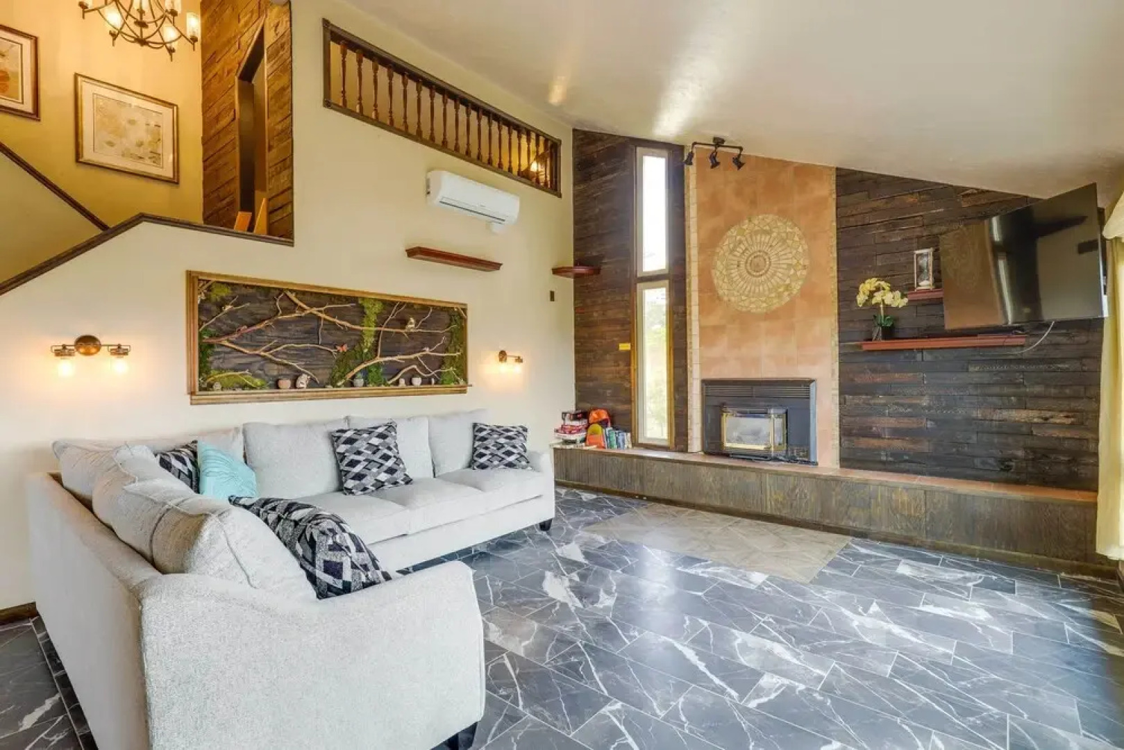 Family-friendly Utah Home: Deck, Mountain Views!