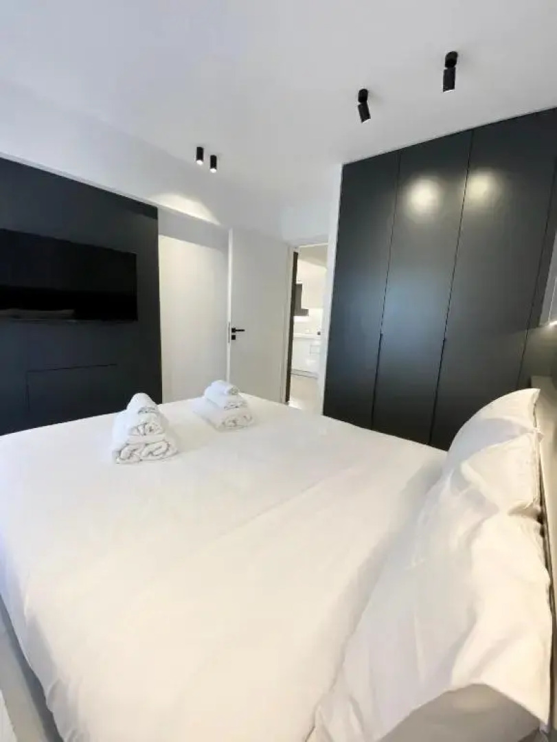 Seafront Apartment by C2C Architects