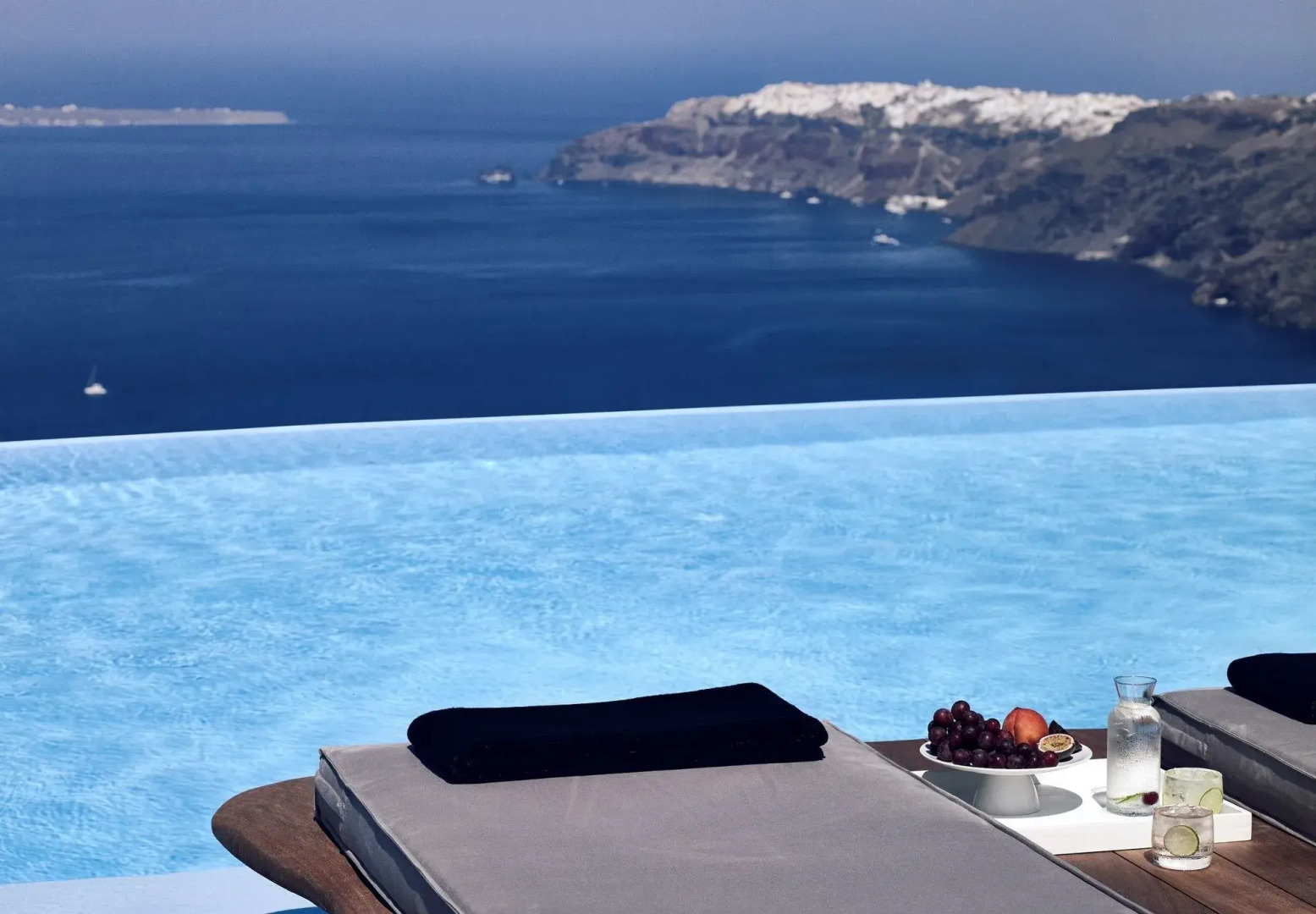 Cavo Tagoo Santorini