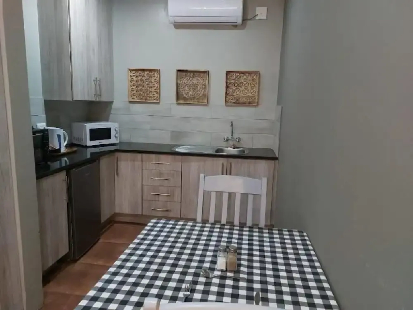 Wisteria Lane Guesthouse