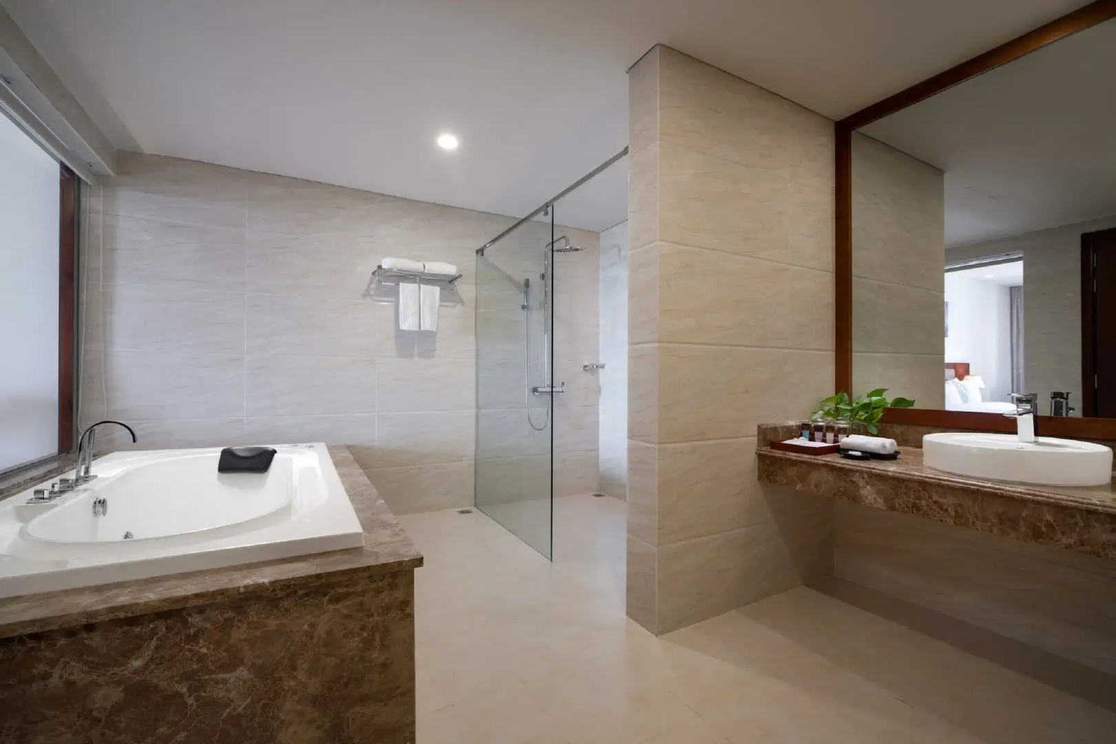Gold Coast Hotel Resort & Spa