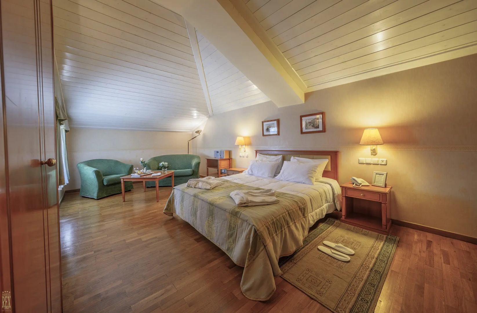Rex Hotel