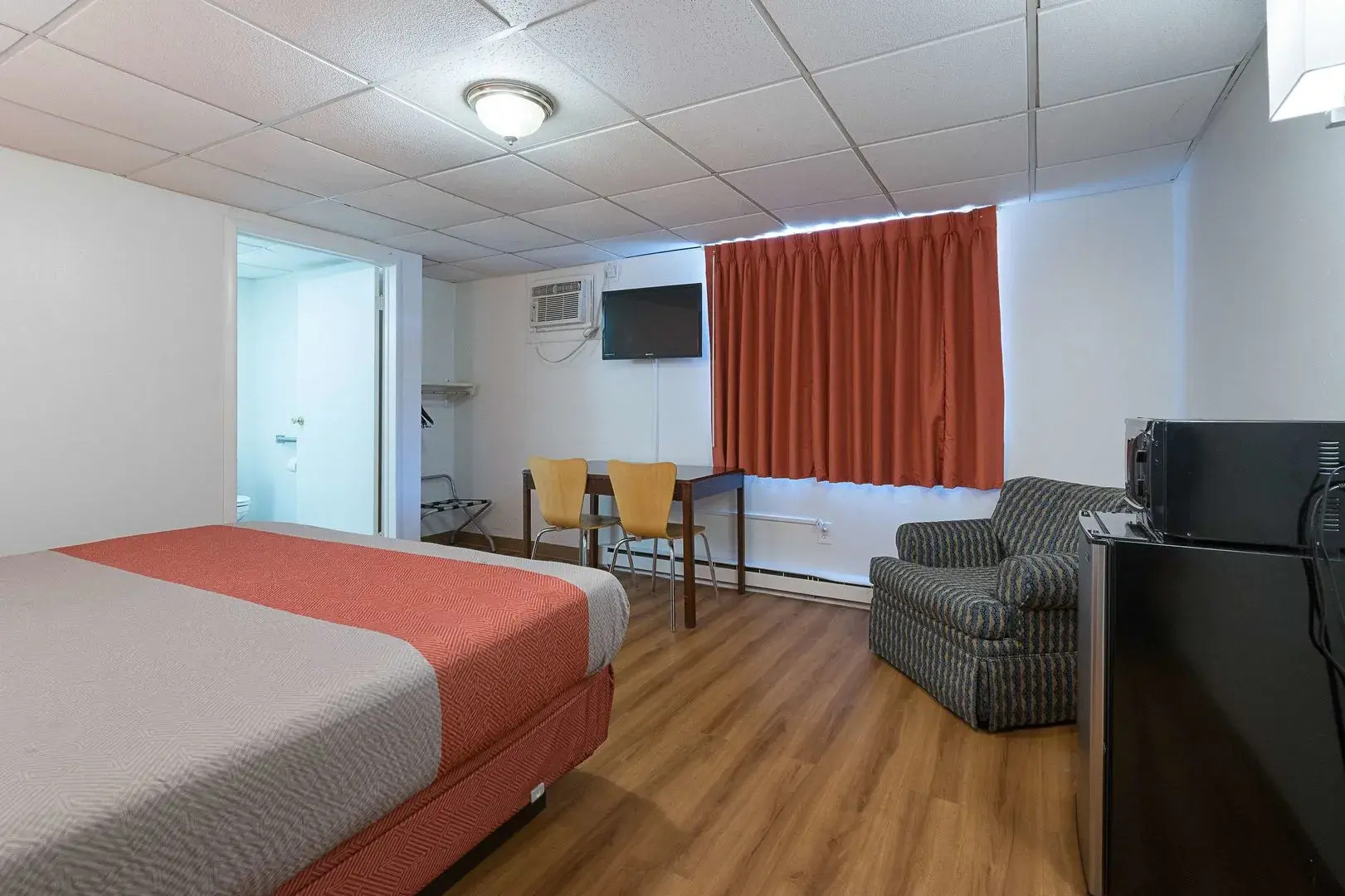 Motel 6 Frackville, PA