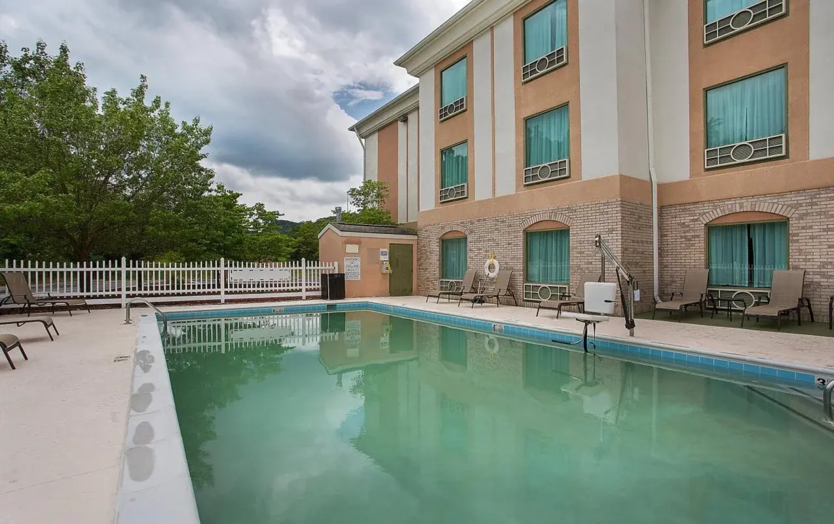 Holiday Inn Express & Suites Corbin by IHG