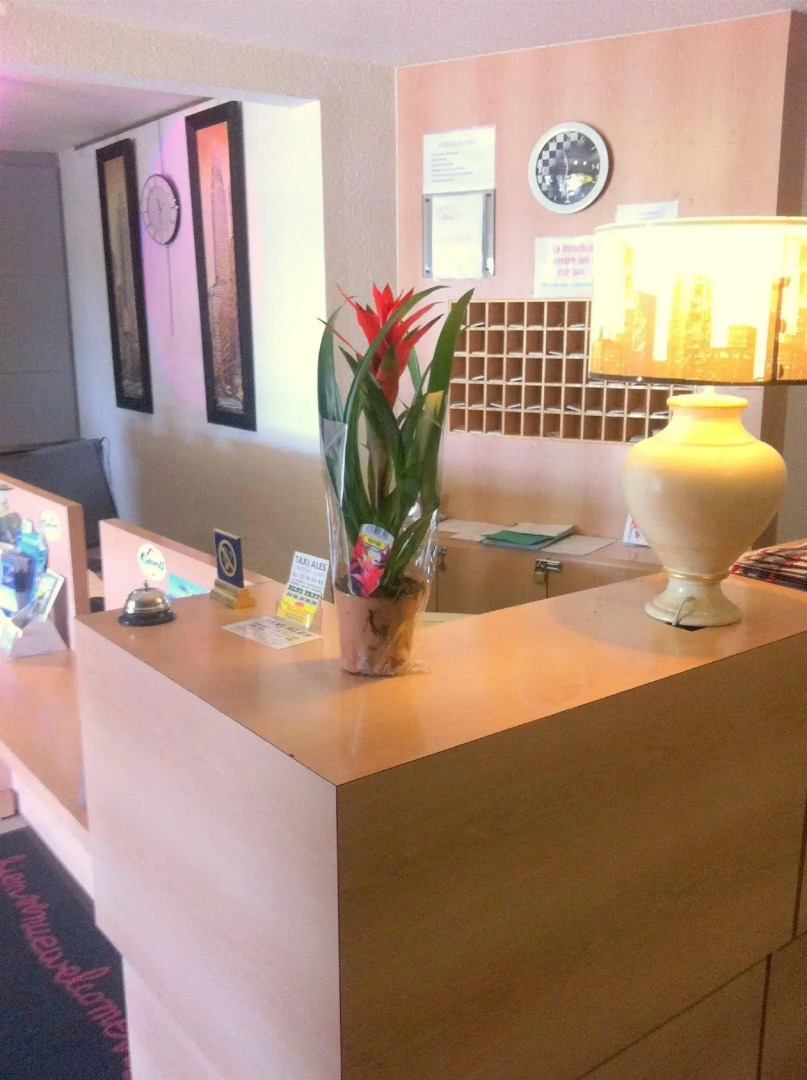 Hôtel L'ESCALE d'Alès