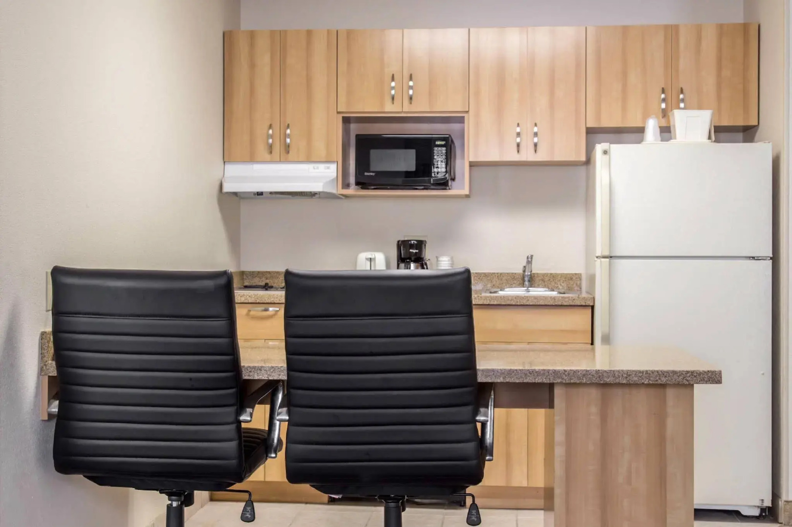 Hampton by Hilton Grand Cayman Seven Mile Beach