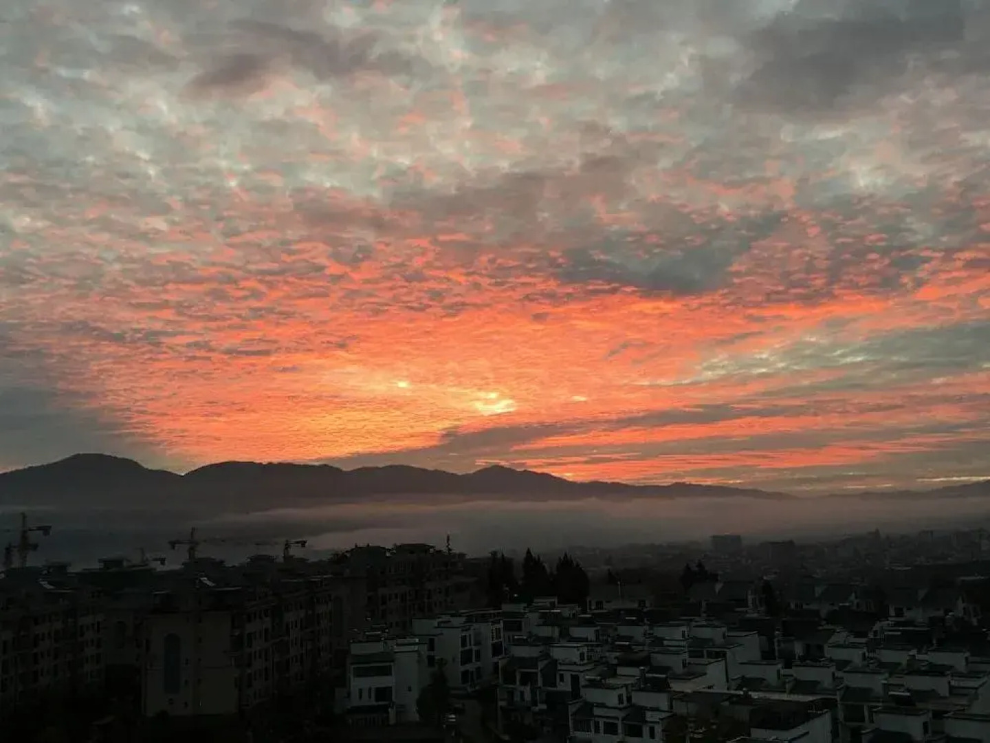 Tengchong Two Suite Guesthouse