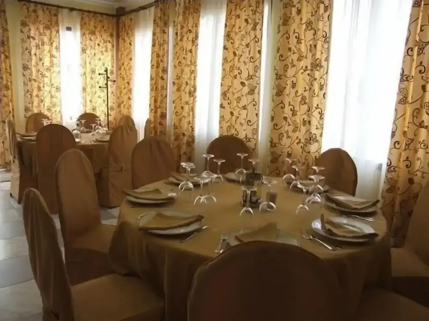 Hostal Parador de los Galanes